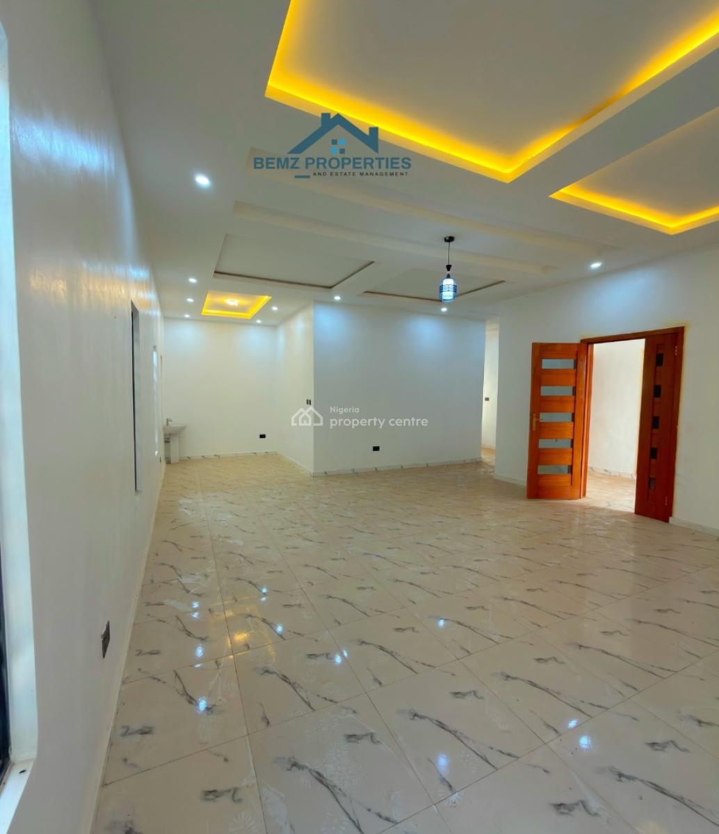 Spacious 4 Bedroom Detached Bungalow in a Serene Neighborhood, New Haven, Enugu, Enugu, Detached Bungalow for Sale