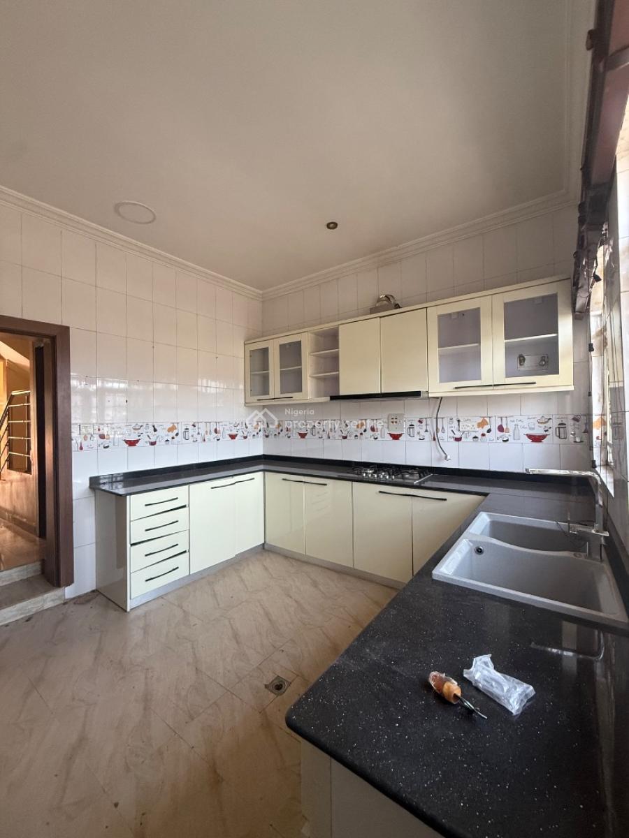 a Well Built 4 Bedrooms Terraced Duplex with 1 Room Bq, Mabushi, Abuja, Terraced Duplex for Sale