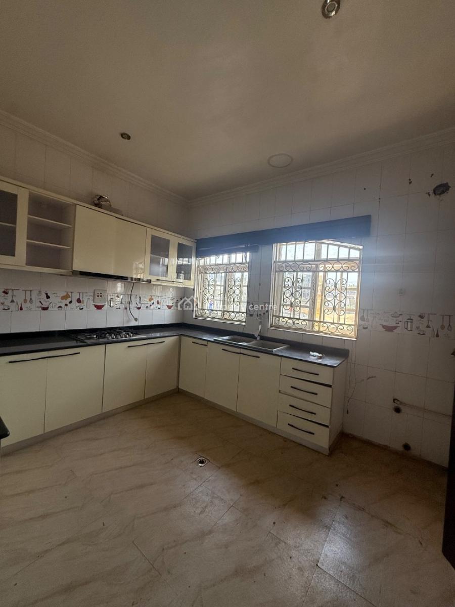 a Well Built 4 Bedrooms Terraced Duplex with 1 Room Bq, Mabushi, Abuja, Terraced Duplex for Sale