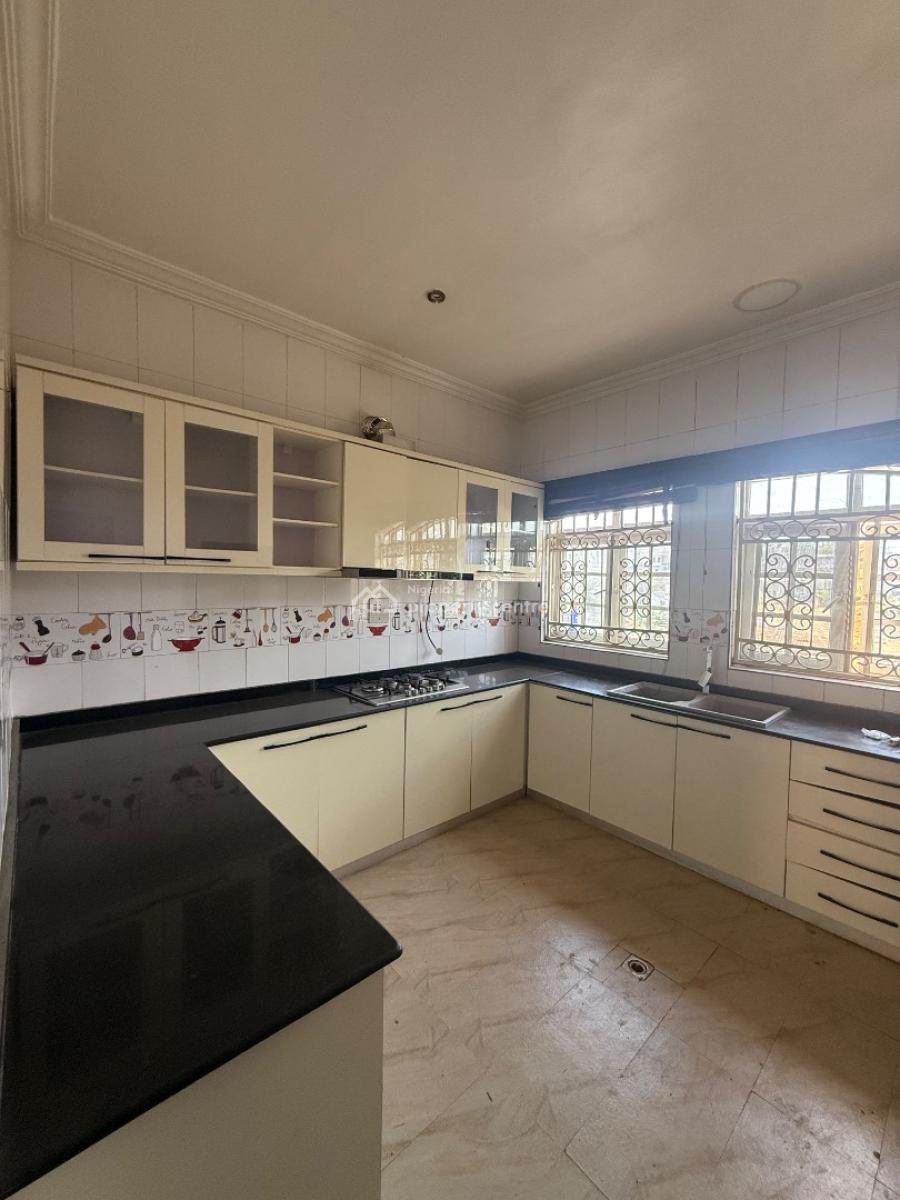 a Well Built 4 Bedrooms Terraced Duplex with 1 Room Bq, Mabushi, Abuja, Terraced Duplex for Sale