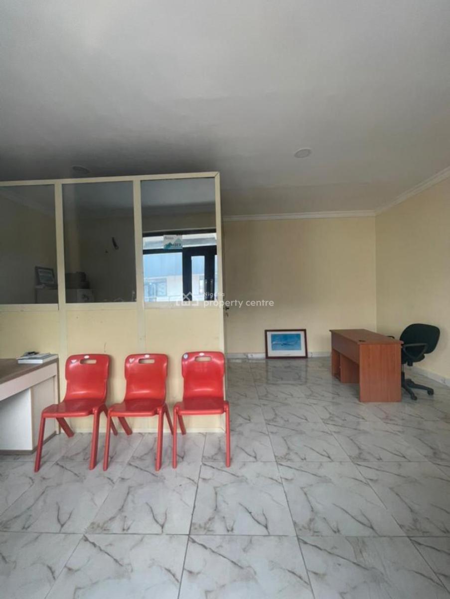 Shop Facing The Major Road ( 2nd Floor), Igbo Efon, Lekki, Lagos, Shop for Rent