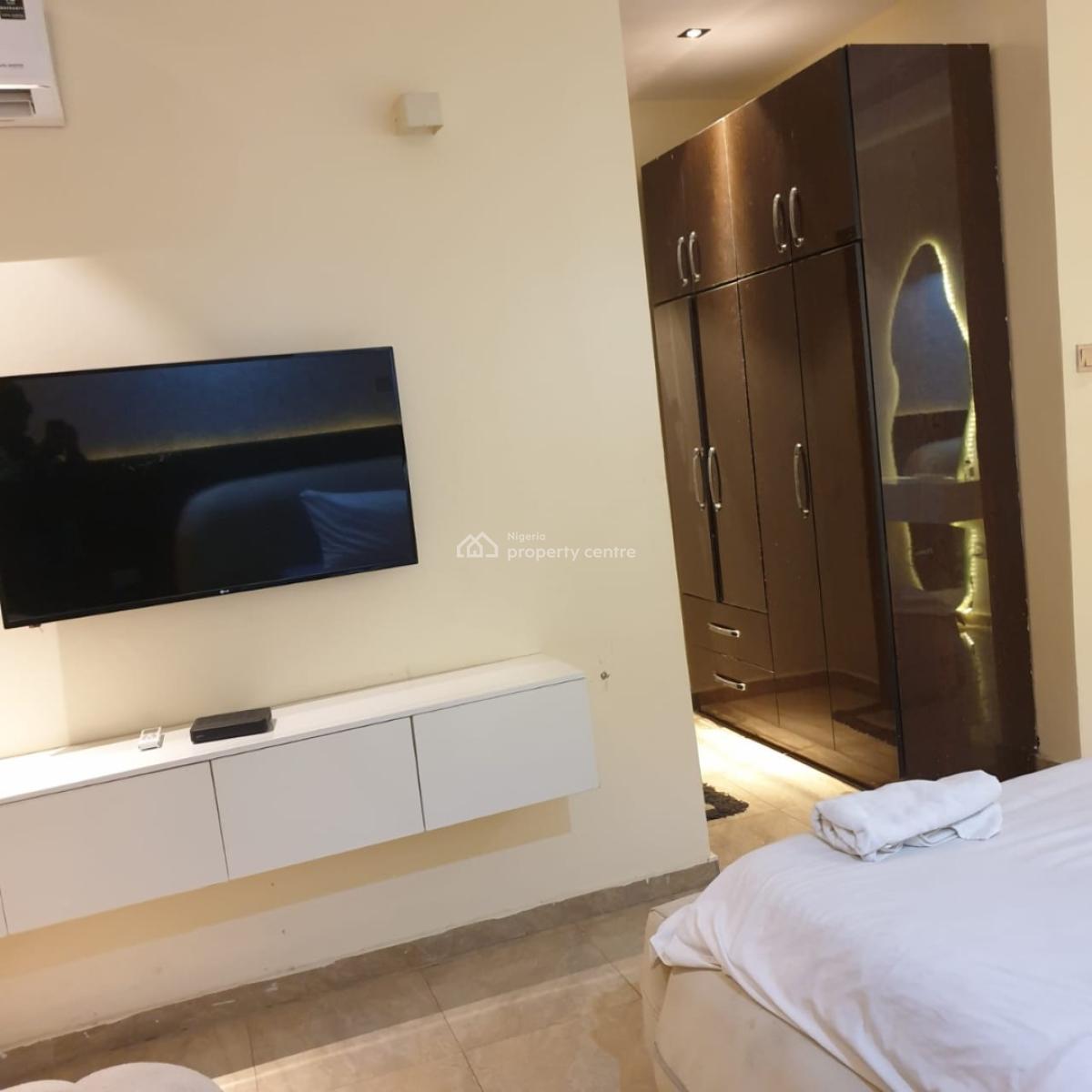 1 Bedroom Apartment, Navy Conference Center, Jahi, Abuja, Flat / Apartment Short Let