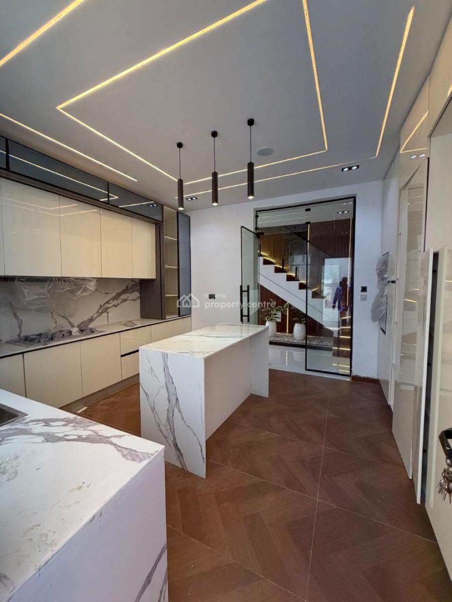 Spacious 5 Bedroom Fully Detached House with Bq, Chevron, Lekki, Lagos, Detached Duplex for Sale