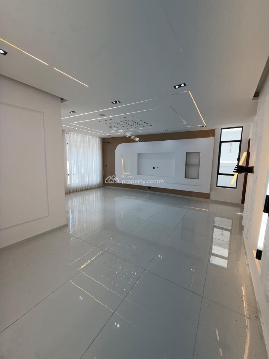 Spacious 5 Bedroom Fully Detached House with Bq, Chevron, Lekki, Lagos, Detached Duplex for Sale