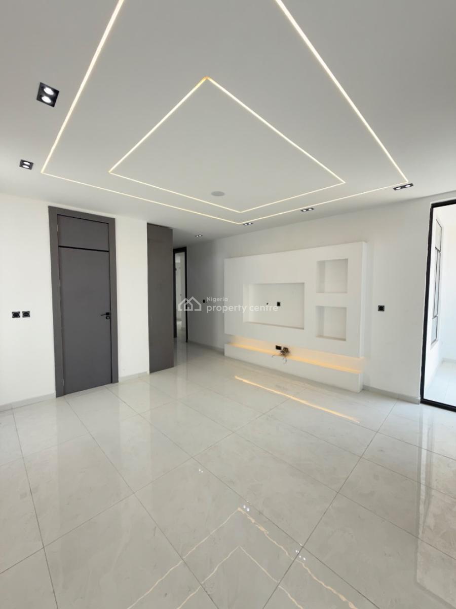 Spacious 5 Bedroom Fully Detached House with Bq, Chevron, Lekki, Lagos, Detached Duplex for Sale