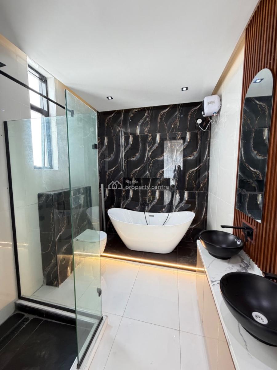 Spacious 5 Bedroom Fully Detached House with Bq, Chevron, Lekki, Lagos, Detached Duplex for Sale