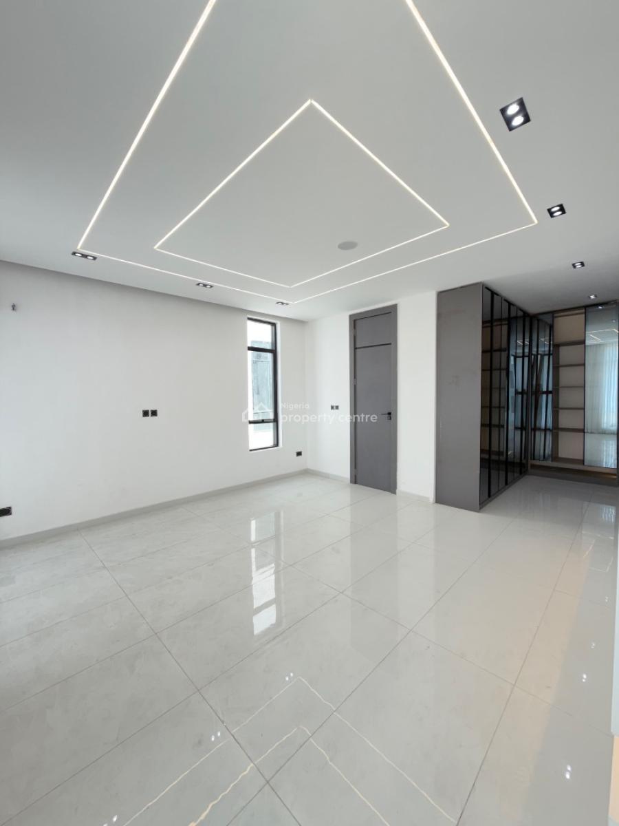 Spacious 5 Bedroom Fully Detached House with Bq, Chevron, Lekki, Lagos, Detached Duplex for Sale