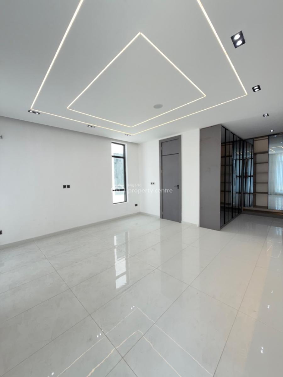 Spacious 5 Bedroom Fully Detached House with Bq, Chevron, Lekki, Lagos, Detached Duplex for Sale