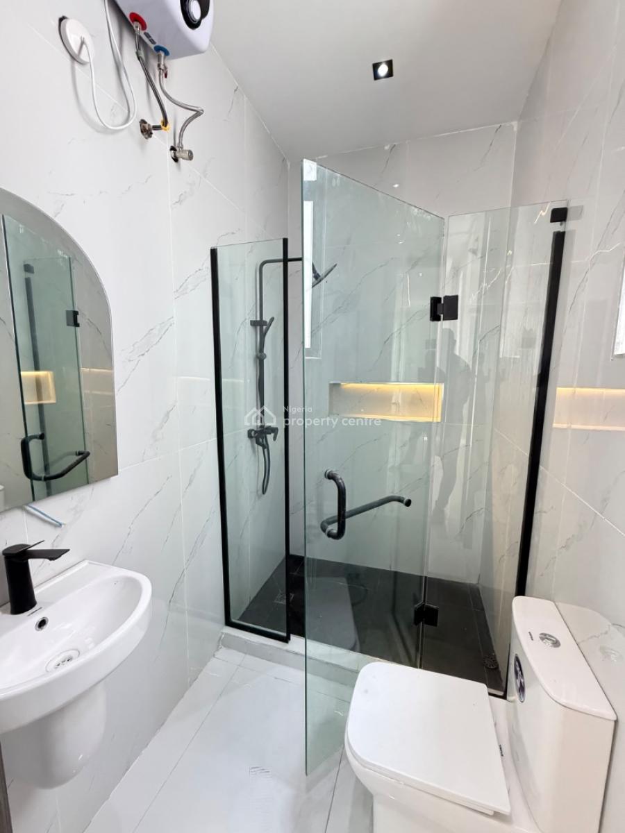 Spacious 5 Bedroom Fully Detached House with Bq, Chevron, Lekki, Lagos, Detached Duplex for Sale