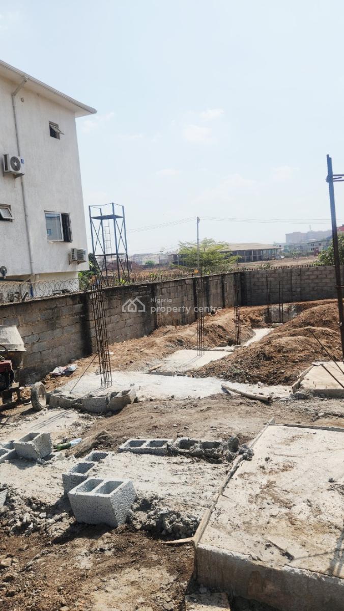 4 Bedrooms Semi Detached Duplex, Close to Ics School, Jabi, Abuja, Semi-detached Duplex for Sale