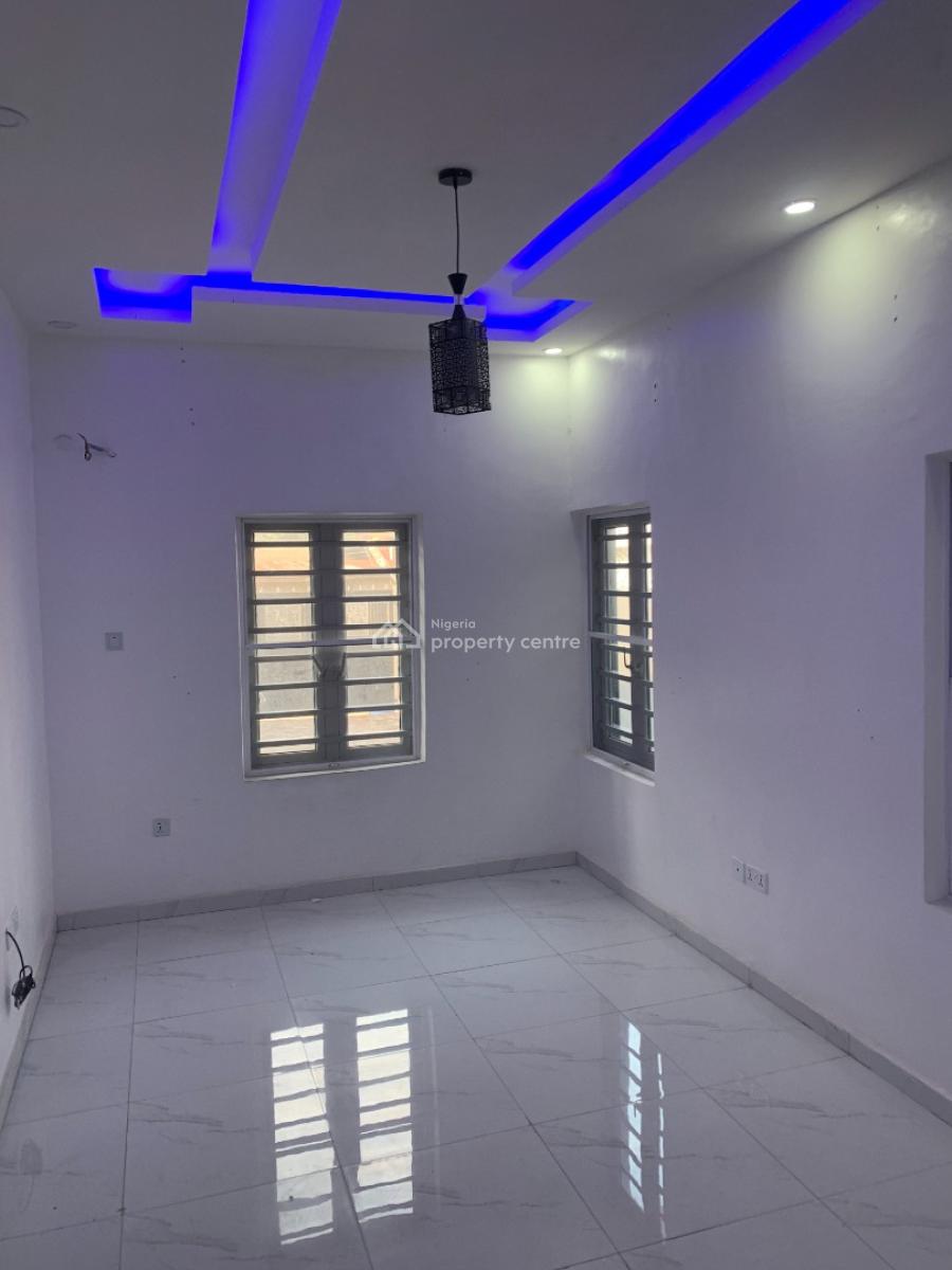 Luxury Mini Flat with Pop Finishing & Guest Toilet, Sunview Estate, Sangotedo, Ajah, Lagos, Mini Flat (room and Parlour) for Rent