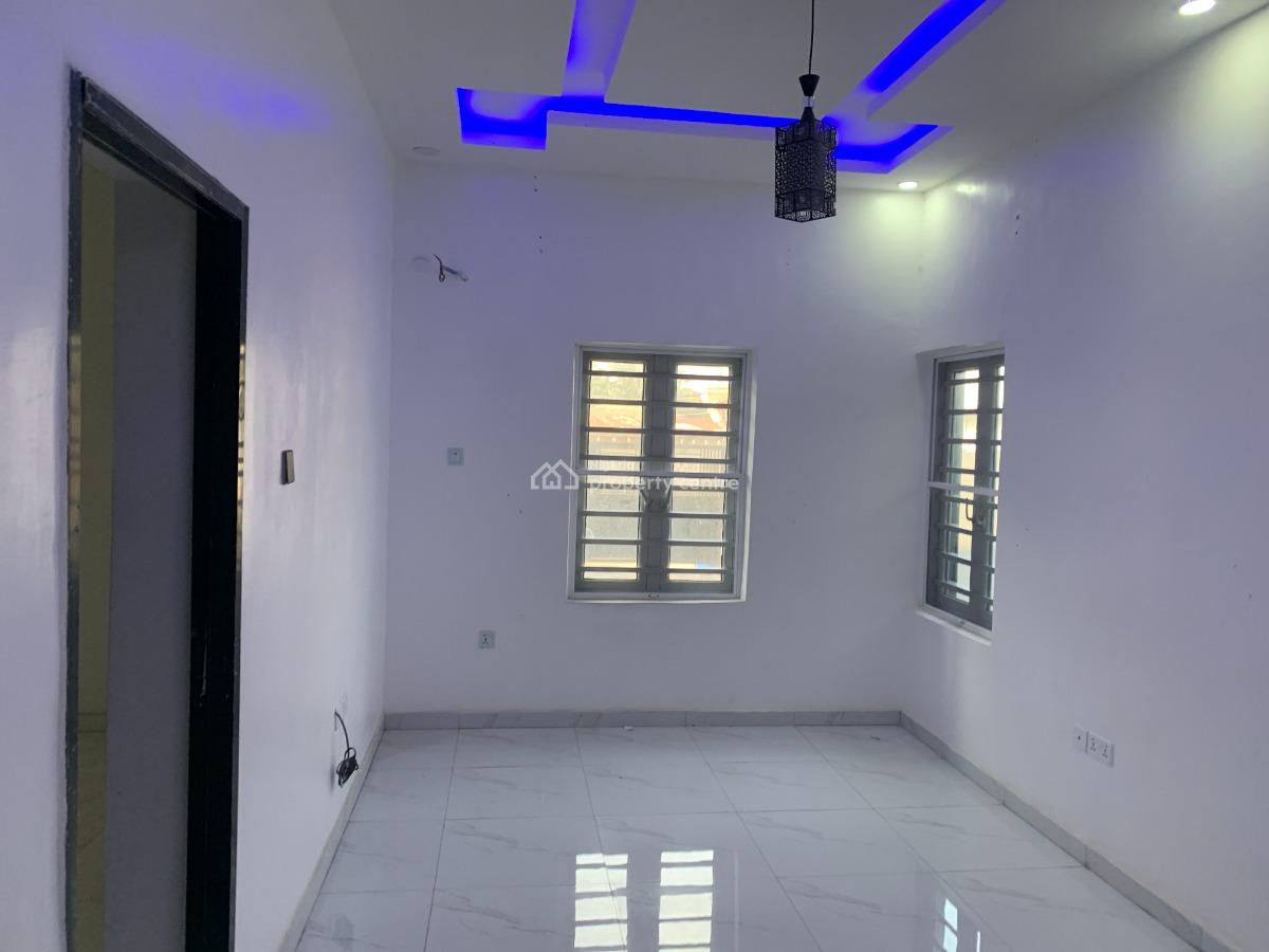 Luxury Mini Flat with Pop Finishing & Guest Toilet, Sunview Estate, Sangotedo, Ajah, Lagos, Mini Flat (room and Parlour) for Rent
