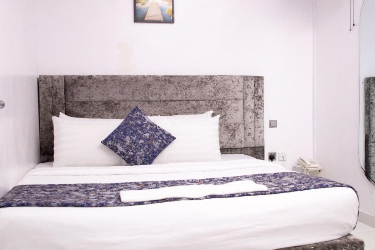 Luxury 2 Bedroom Apartment with Modern Features, Opebi, Ikeja, Lagos, Flat / Apartment Short Let