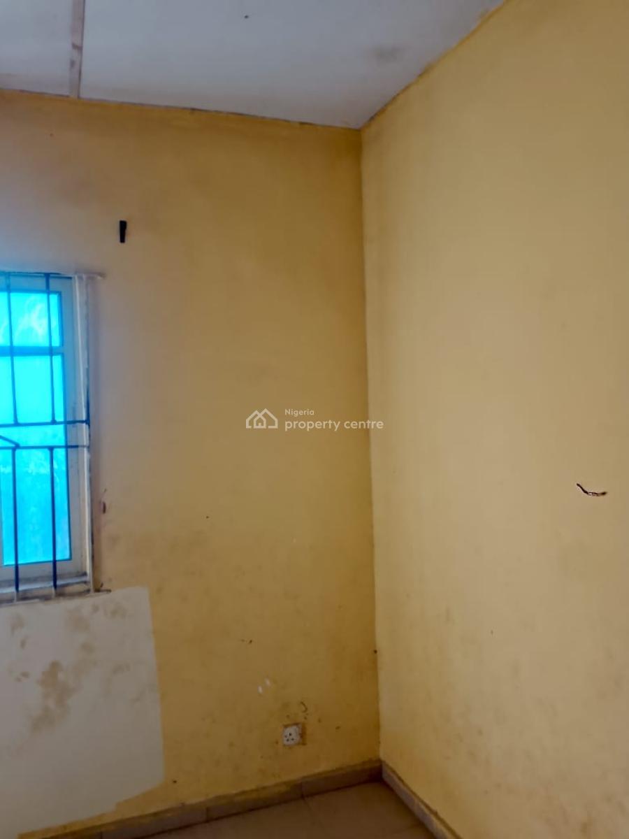 a Clean Room and Parlor, Lucky Fiber Road, Ikorodu, Lagos, Flat / Apartment for Rent