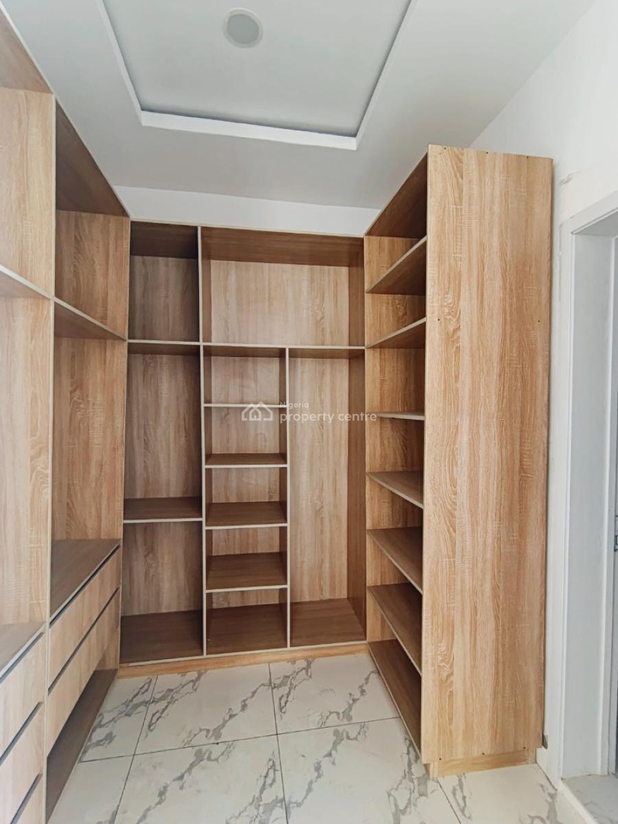 4 Bedroom Duplex, Ologolo, Lekki, Lagos, Semi-detached Duplex for Sale