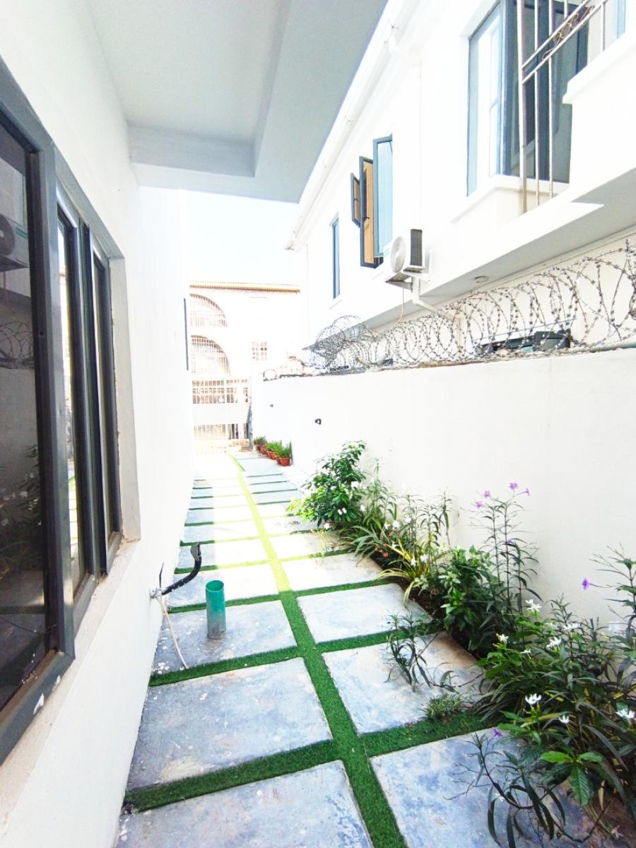 4 Bedroom Duplex, Ologolo, Lekki, Lagos, Semi-detached Duplex for Sale
