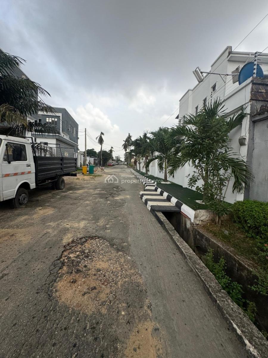 Well Maintained Block of Flats on 1583sqm of Land, Maryland, Lagos, Block of Flats for Sale