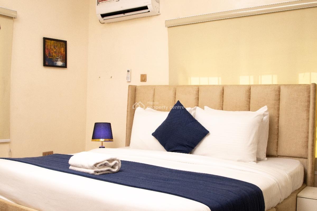 Executive 2 Bedroom Apartment with Exclusive Amenities, Oladipo Bataye, Ikeja Gra, Ikeja, Lagos, Flat / Apartment Short Let