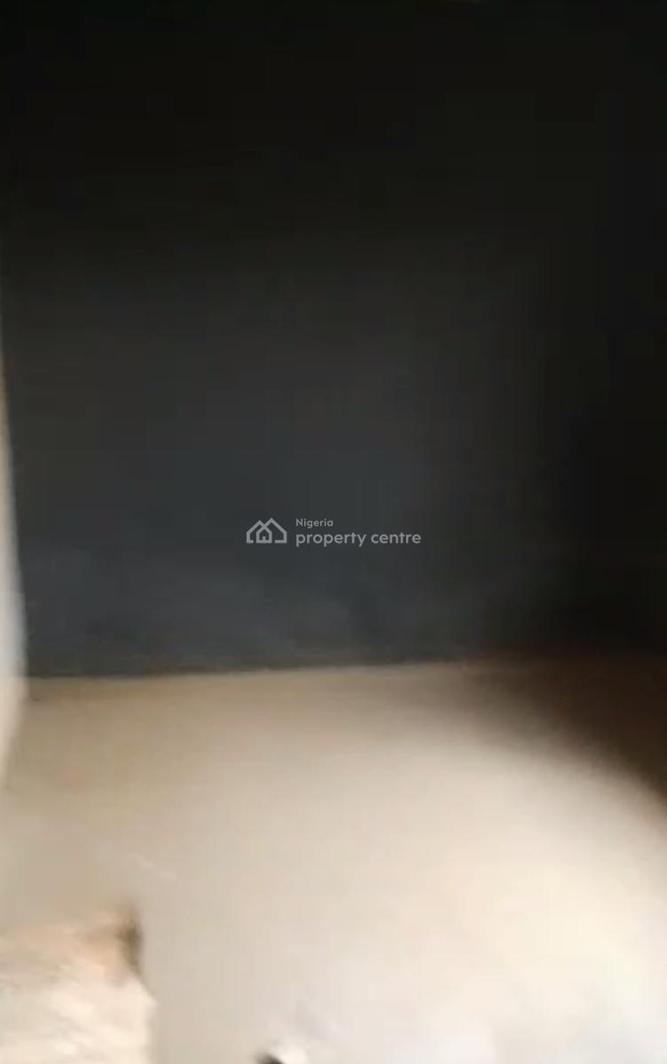 Decent 2 Bedroom Apartment, 3 Minute Drive to Luth, Ilasamaja, Mushin, Lagos, Flat / Apartment for Rent