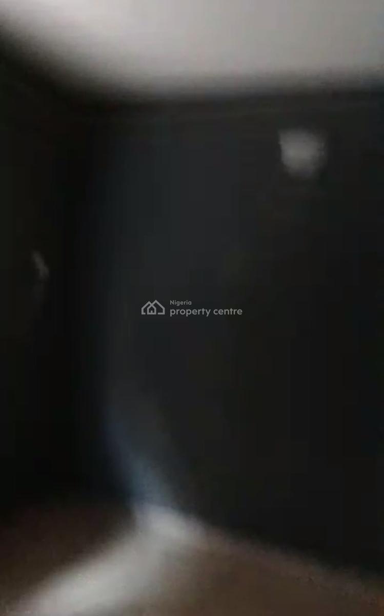 Decent 2 Bedroom Apartment, 3 Minute Drive to Luth, Ilasamaja, Mushin, Lagos, Flat / Apartment for Rent