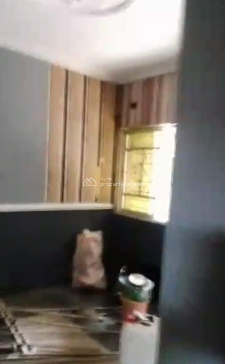 Decent 2 Bedroom Apartment, 3 Minute Drive to Luth, Ilasamaja, Mushin, Lagos, Flat / Apartment for Rent