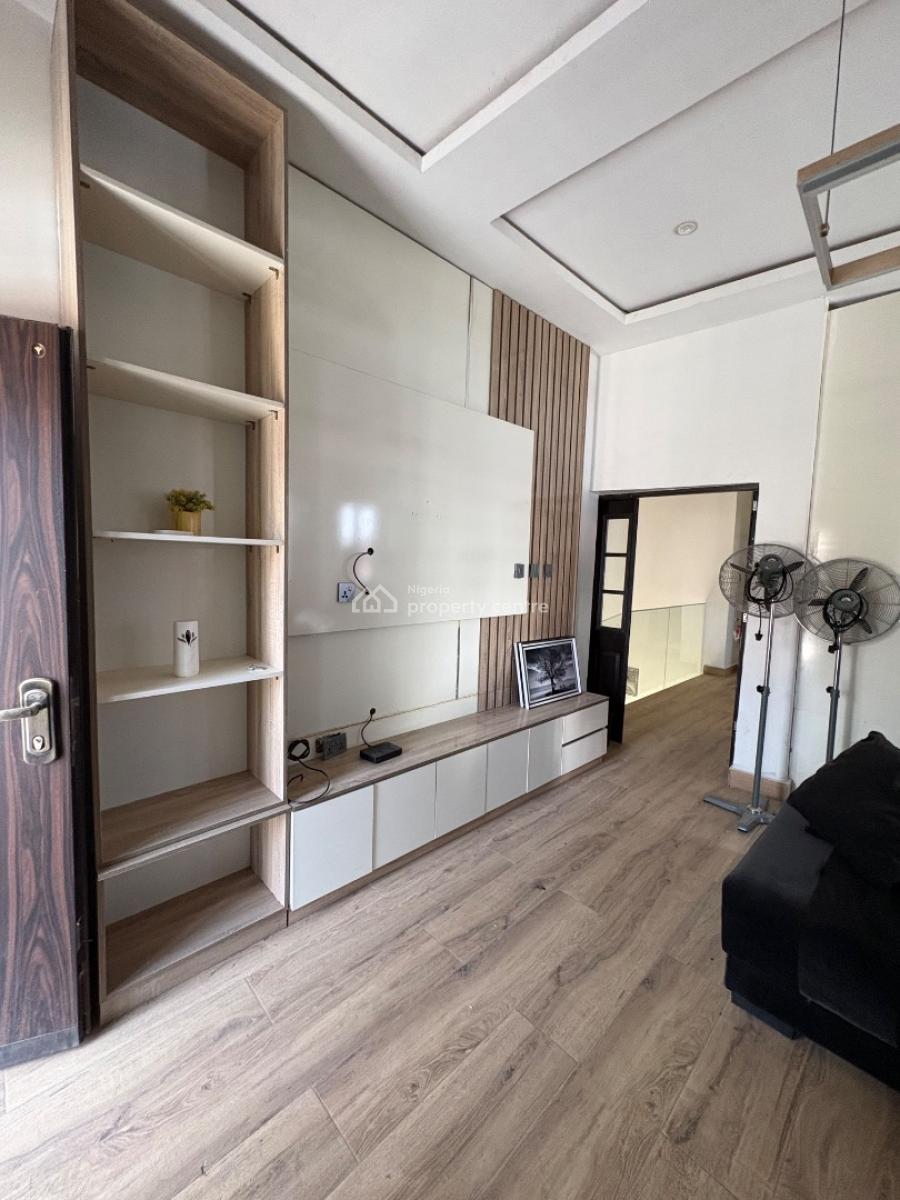 Luxury Built 2-bedroom Flat, Von Axis, Lugbe District, Abuja, Flat / Apartment for Rent