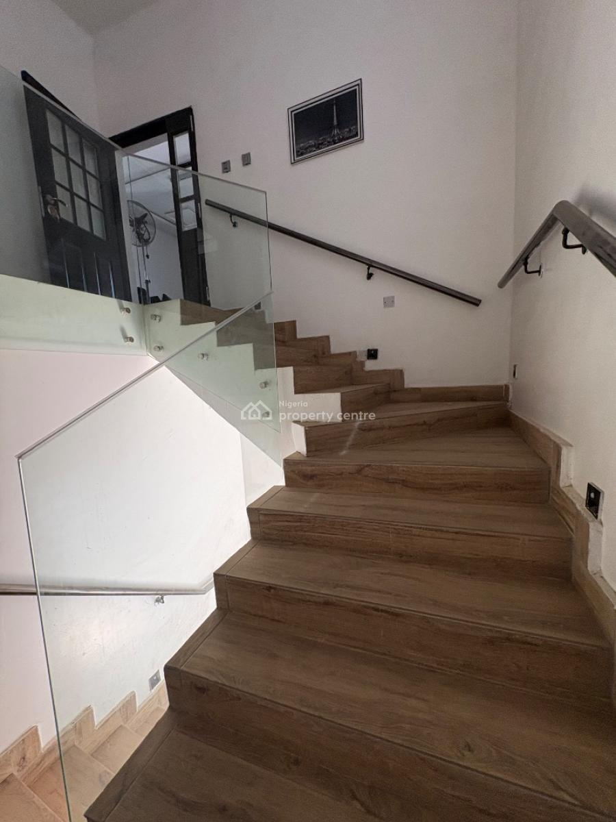 Luxury Built 2-bedroom Flat, Von Axis, Lugbe District, Abuja, Flat / Apartment for Rent