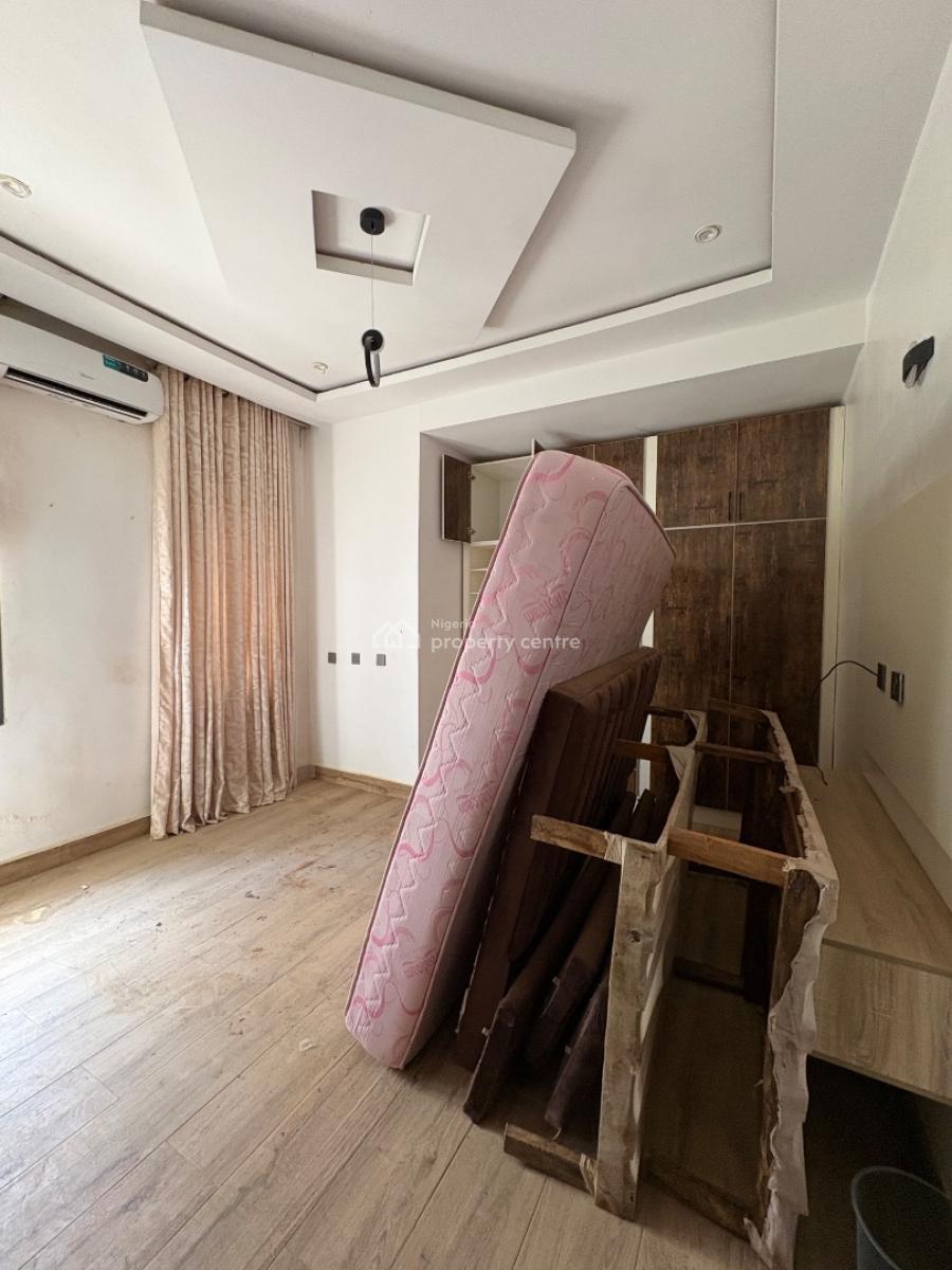 Luxury Built 2-bedroom Flat, Von Axis, Lugbe District, Abuja, Flat / Apartment for Rent