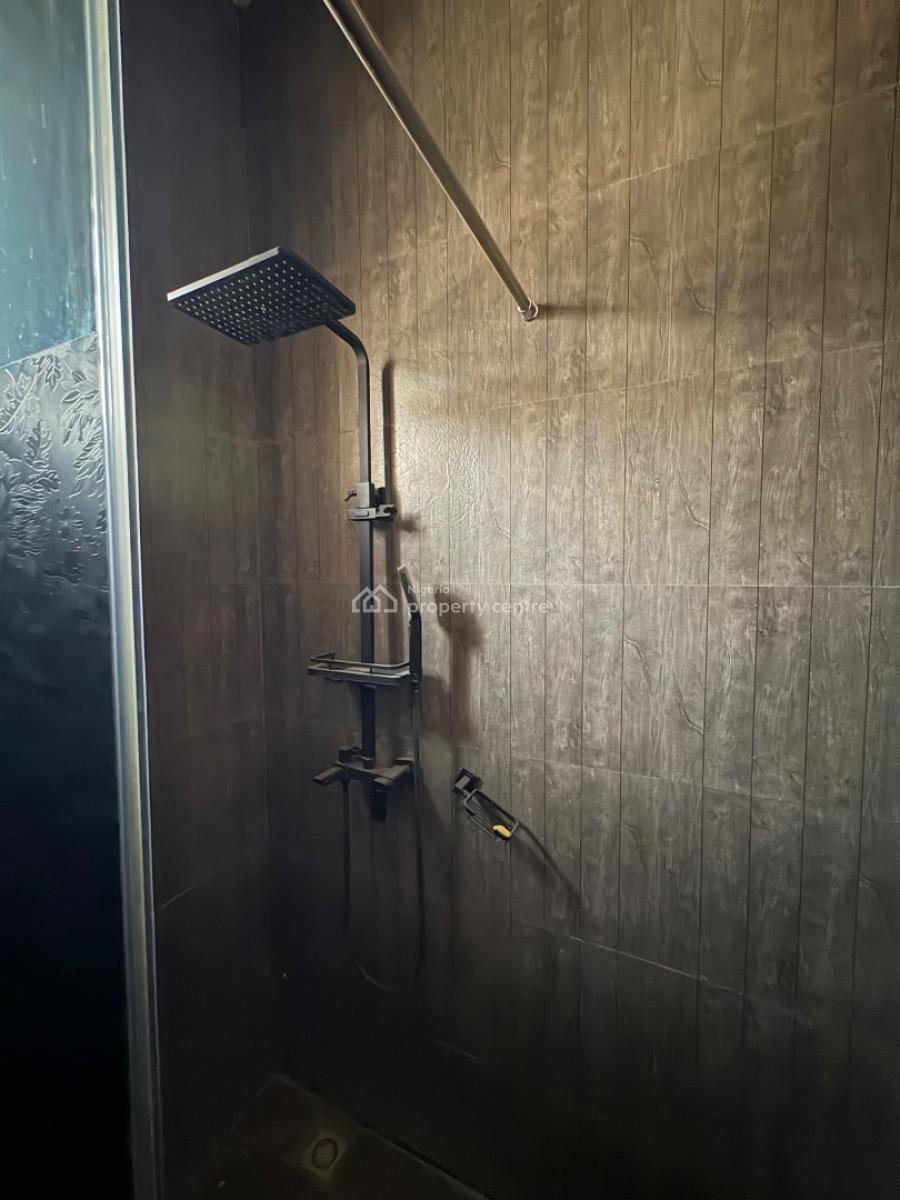 Luxury Built 2-bedroom Flat, Von Axis, Lugbe District, Abuja, Flat / Apartment for Rent