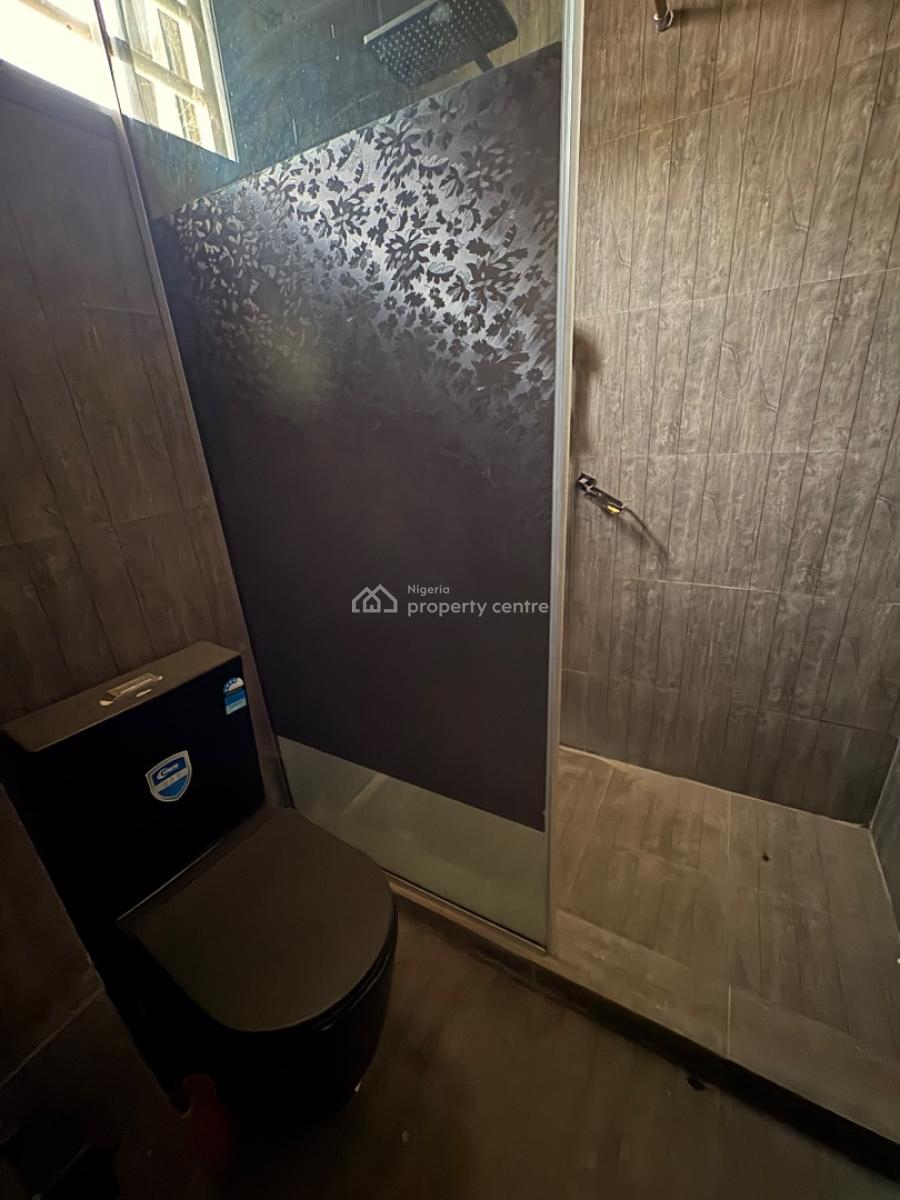 Luxury Built 2-bedroom Flat, Von Axis, Lugbe District, Abuja, Flat / Apartment for Rent