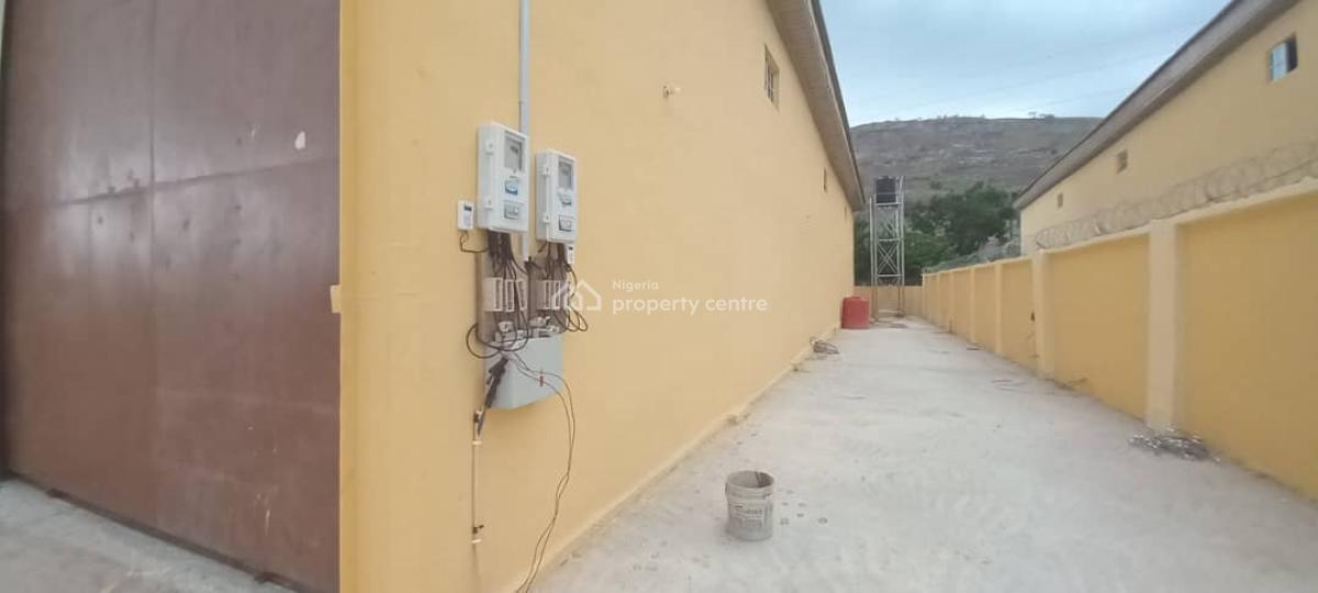 500sqms Warehouse with Offices and Good Headroom, Off Kubwa Expressway, Kubwa, Abuja, Warehouse for Rent