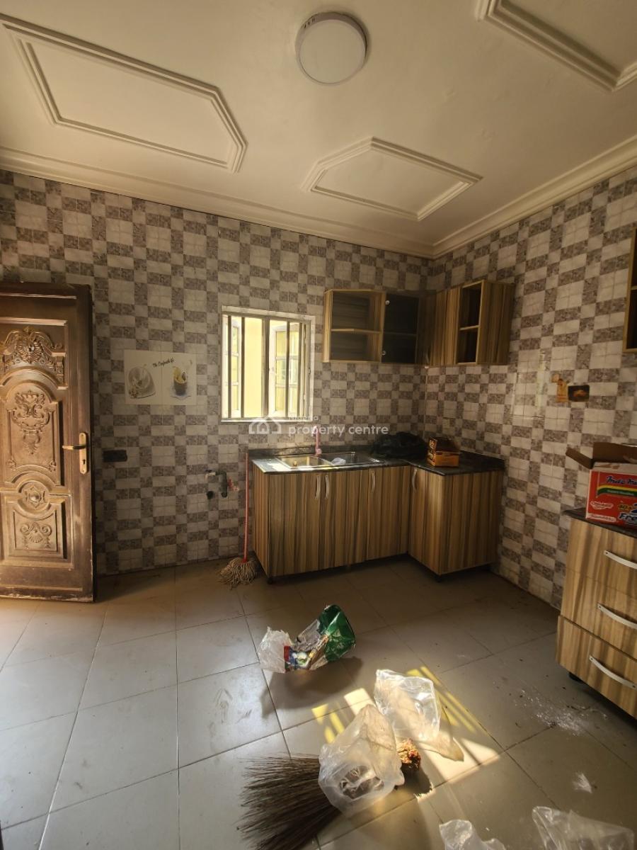 3 Bedroom Flat Very Spacious, Lekki Peninsula Scheme 2 Estate Abraham Adesanya, Ajiwe, Ajah, Lagos, Flat / Apartment for Rent