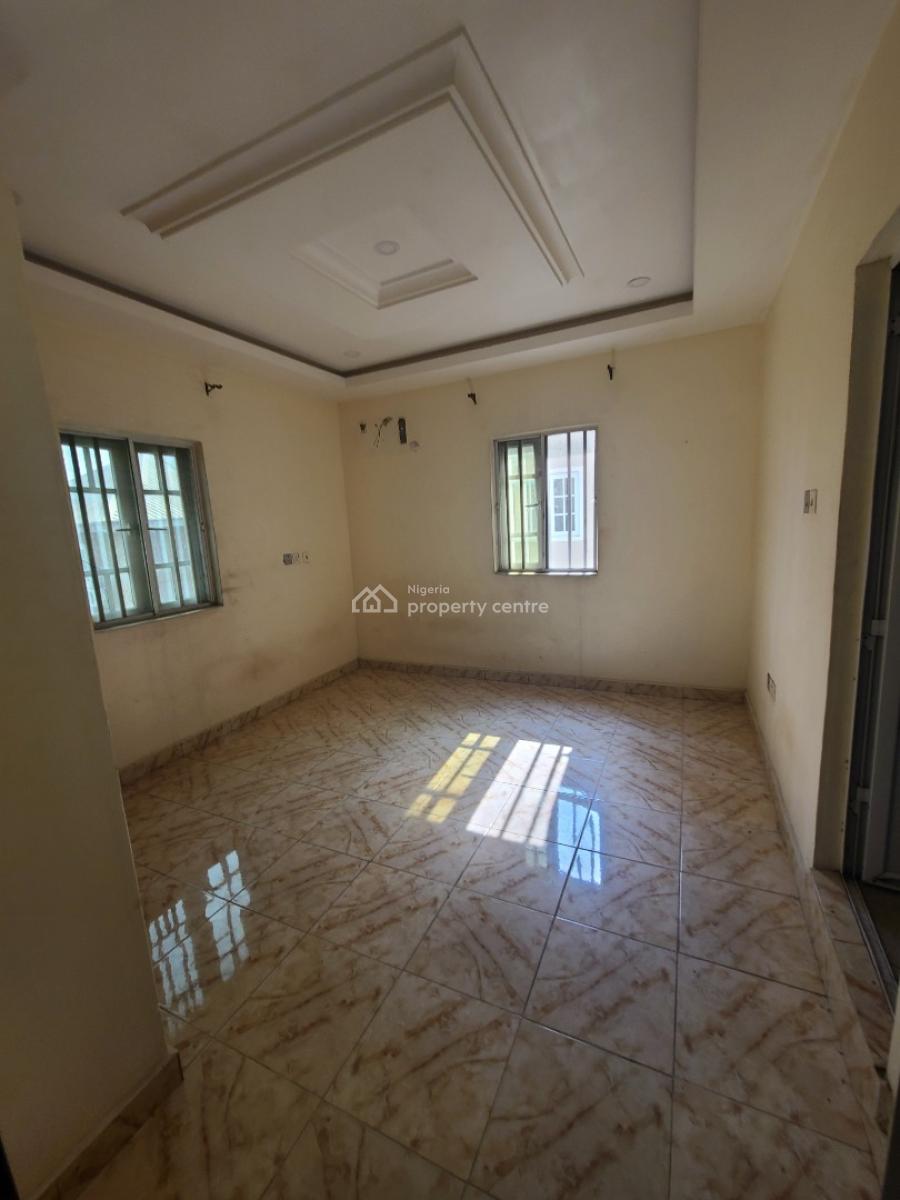 3 Bedroom Flat Very Spacious, Lekki Peninsula Scheme 2 Estate Abraham Adesanya, Ajiwe, Ajah, Lagos, Flat / Apartment for Rent