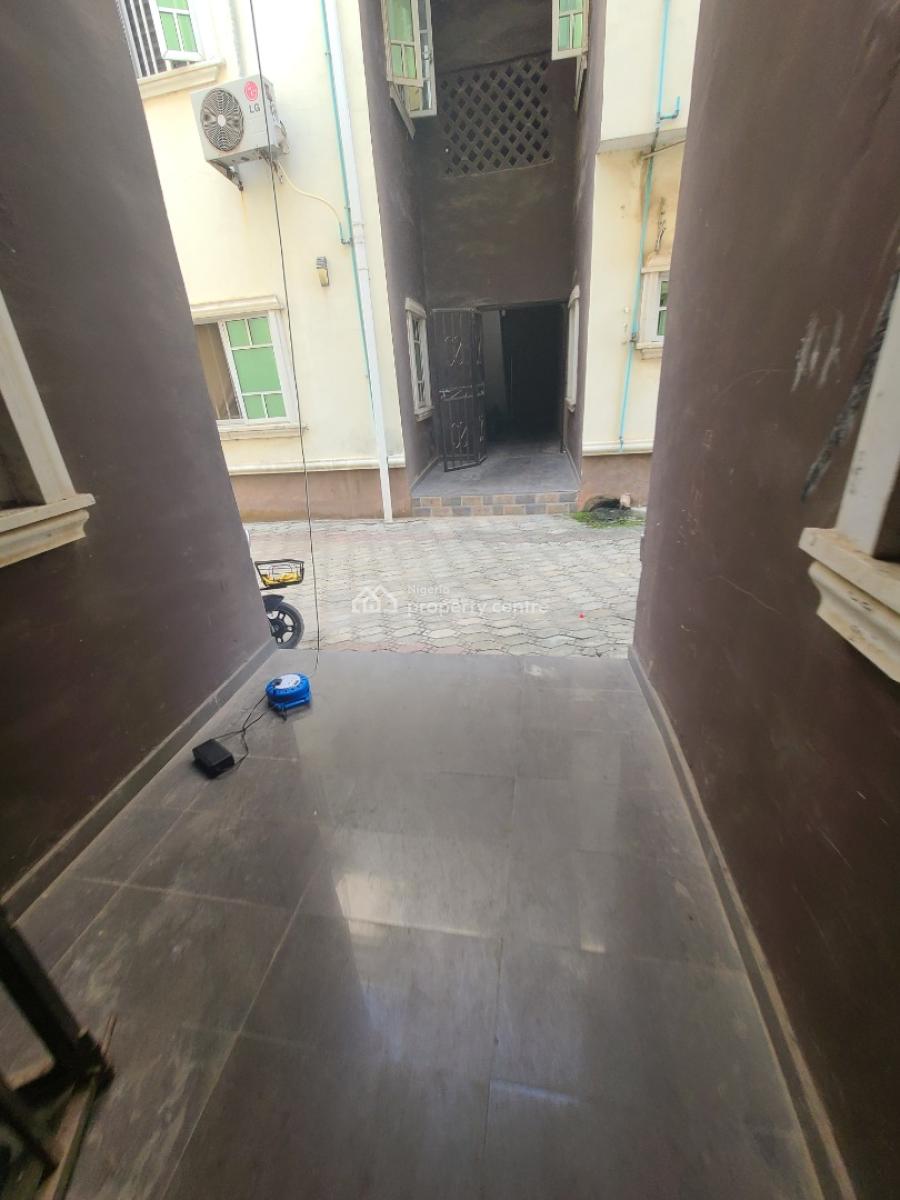 3 Bedroom Flat Very Spacious, Lekki Peninsula Scheme 2 Estate Abraham Adesanya, Ajiwe, Ajah, Lagos, Flat / Apartment for Rent