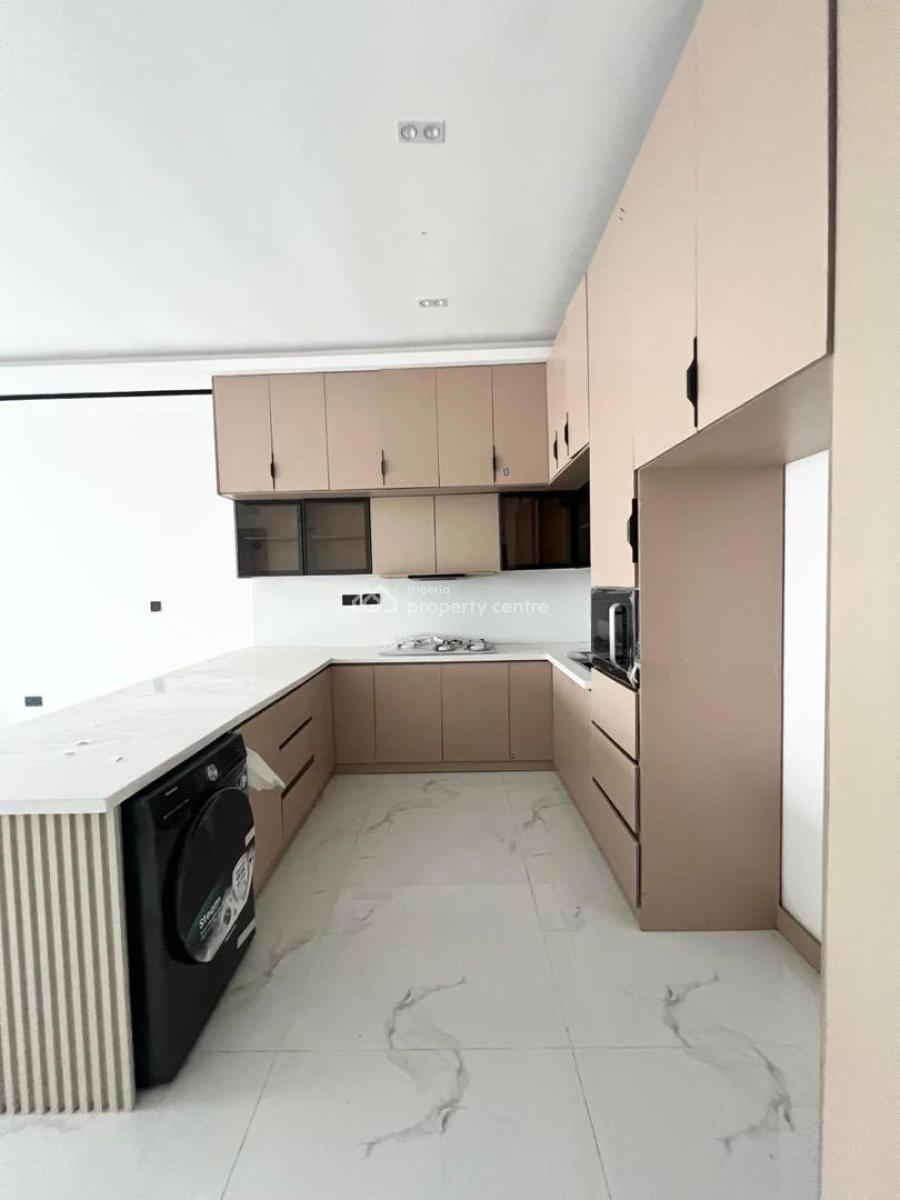 2 Bedroom Flat, Lekki Phase 1, Lekki, Lagos, Block of Flats for Sale