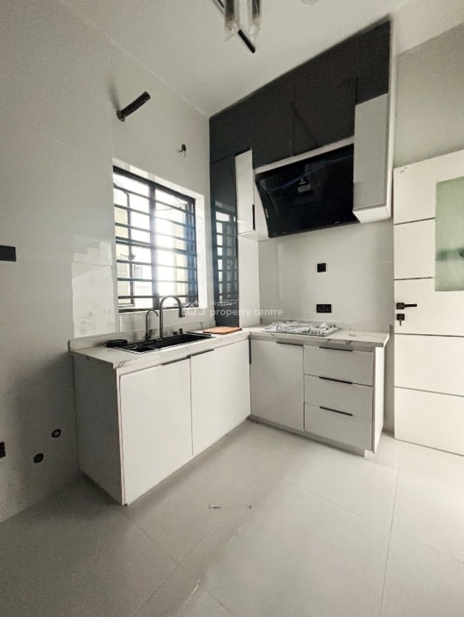 4 Bedroom Semi-detached Duplex in a Secure Estate, Lekki, Lagos, Semi-detached Duplex for Sale