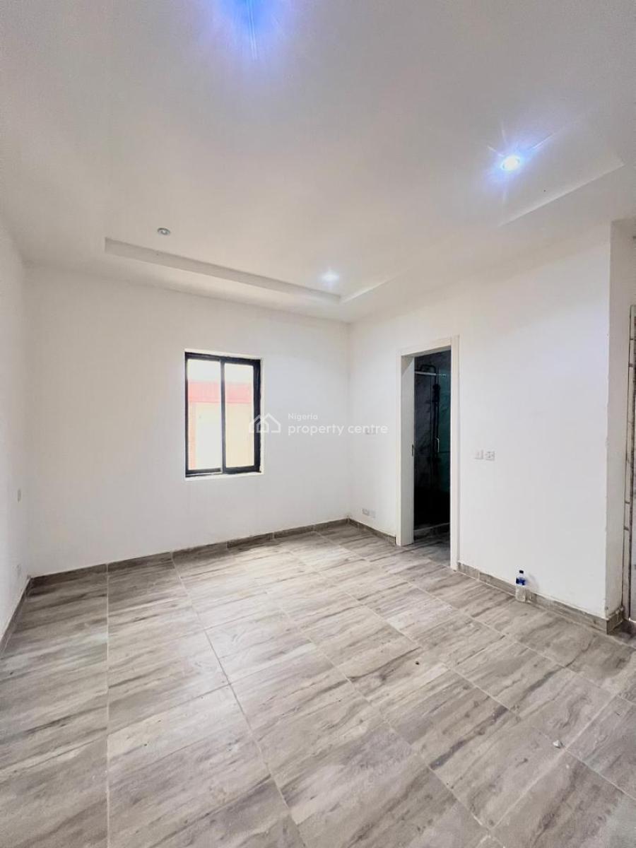 Very Spacious 2-bedroom Apartment with Swimming Pool, Elevator, Victoria Island (vi), Lagos, Flat / Apartment for Rent