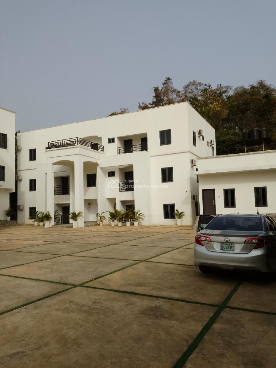 Luxe Serenity in The Heart of Power 2bedroom Flat, Presidential Villa Or Aso Villa, Asokoro District, Abuja, Flat / Apartment for Rent