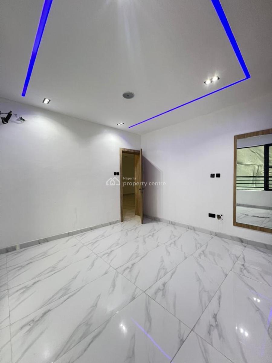 Specious 2 Bedroom Maisionate with Elevator, Lekki Phase 1, Lekki, Lagos, Flat / Apartment for Rent