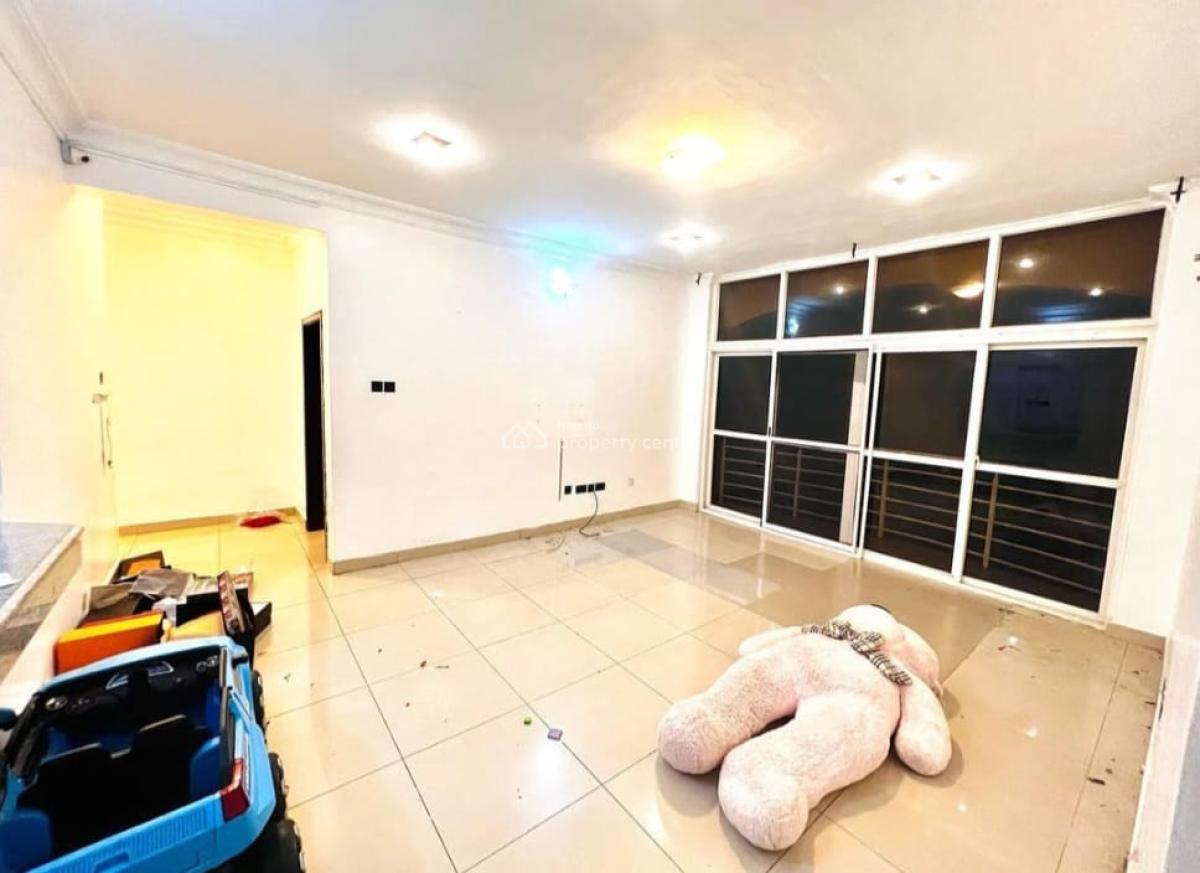 Spacious 3 Bedroom Apartment, Milverton Estate, Osapa, Lekki, Lagos, Flat / Apartment for Sale
