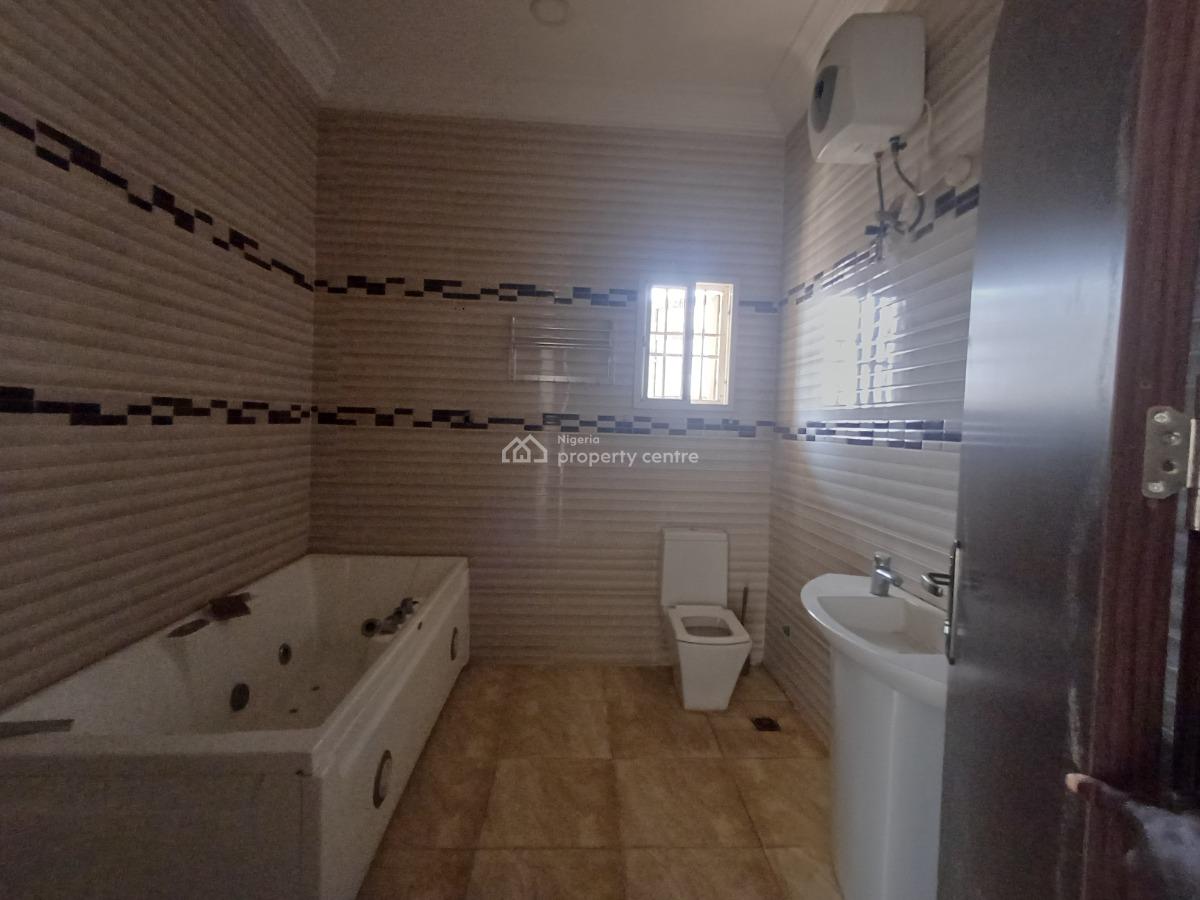 Lovely 4 Bedroom Terrace Duplex with Bq, Guzape District, Abuja, Terraced Duplex for Rent