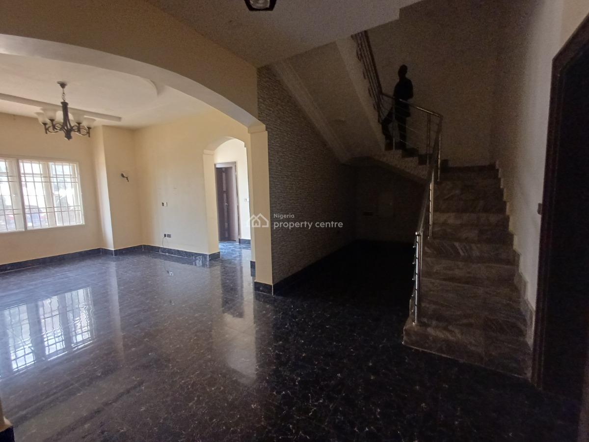 Lovely 4 Bedroom Terrace Duplex with Bq, Guzape District, Abuja, Terraced Duplex for Rent