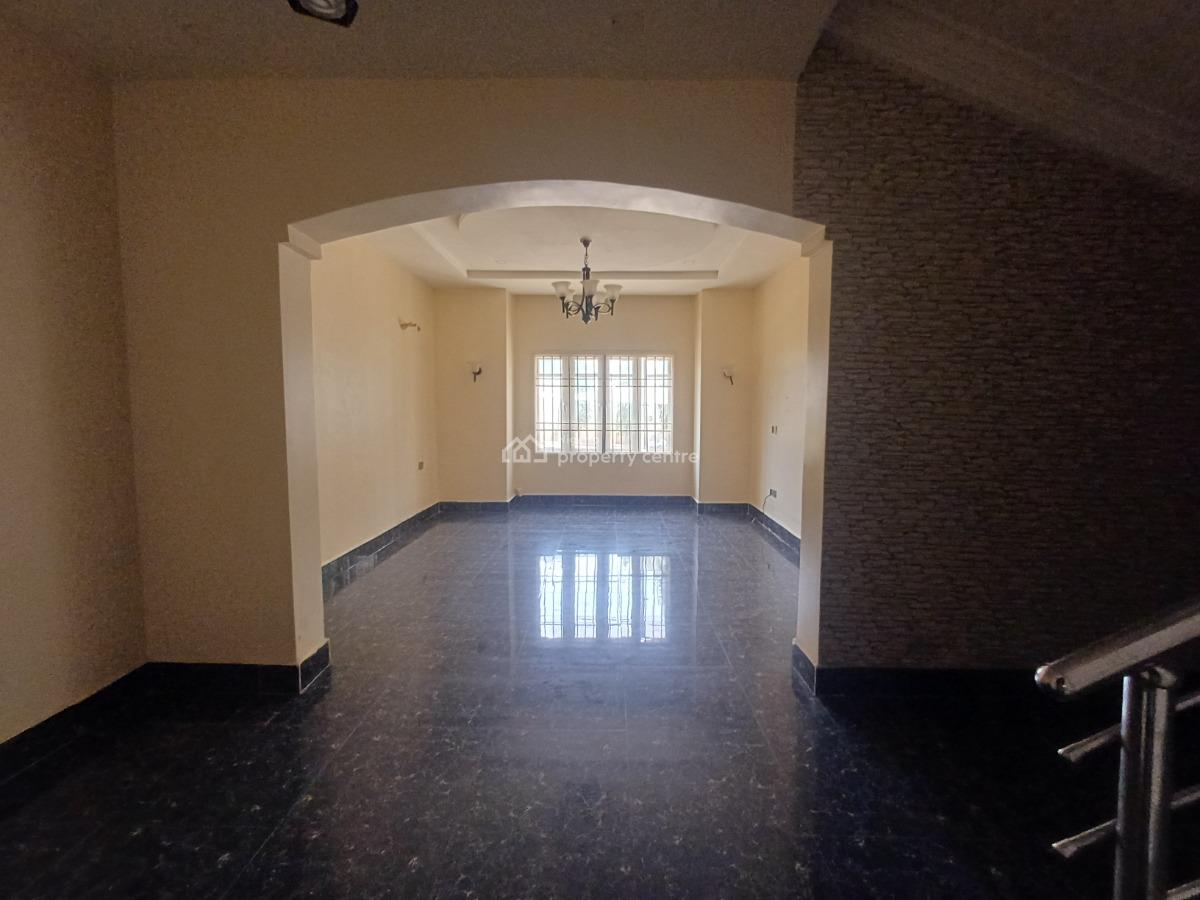 Lovely 4 Bedroom Terrace Duplex with Bq, Guzape District, Abuja, Terraced Duplex for Rent