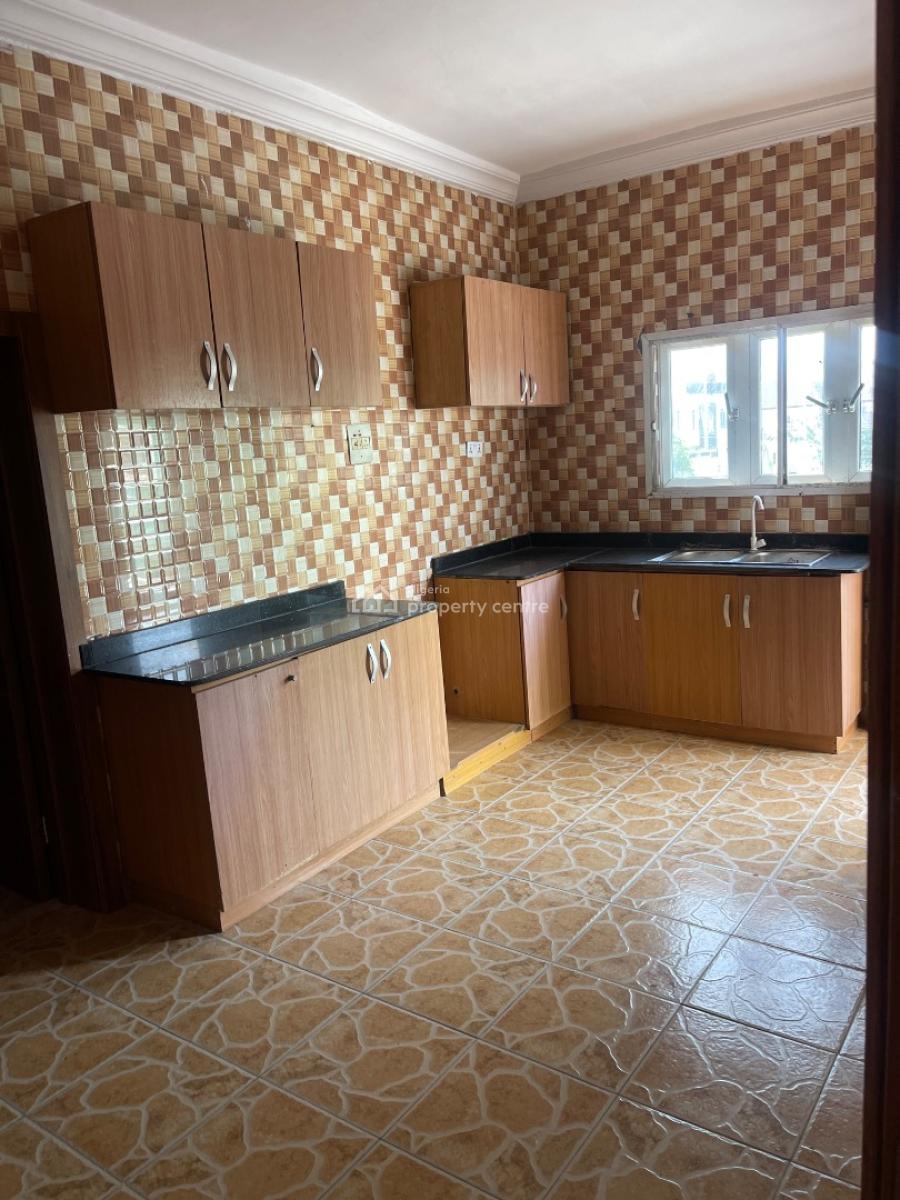 3 Bedroom Apartment, New Road, Lekki, Lagos, Flat / Apartment for Rent