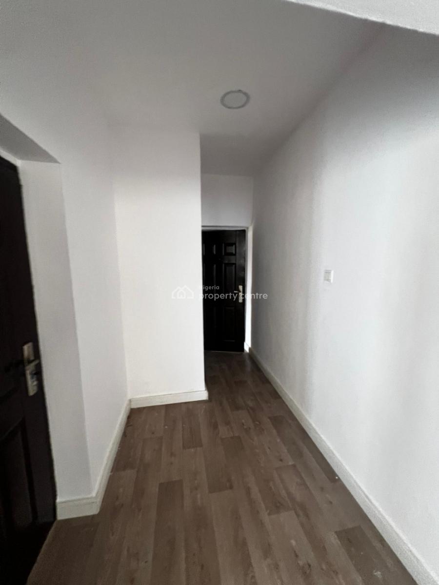 Spacious 2 Bedroom Apartment (downstairs), Ikate, Lekki, Lagos, Flat / Apartment for Rent