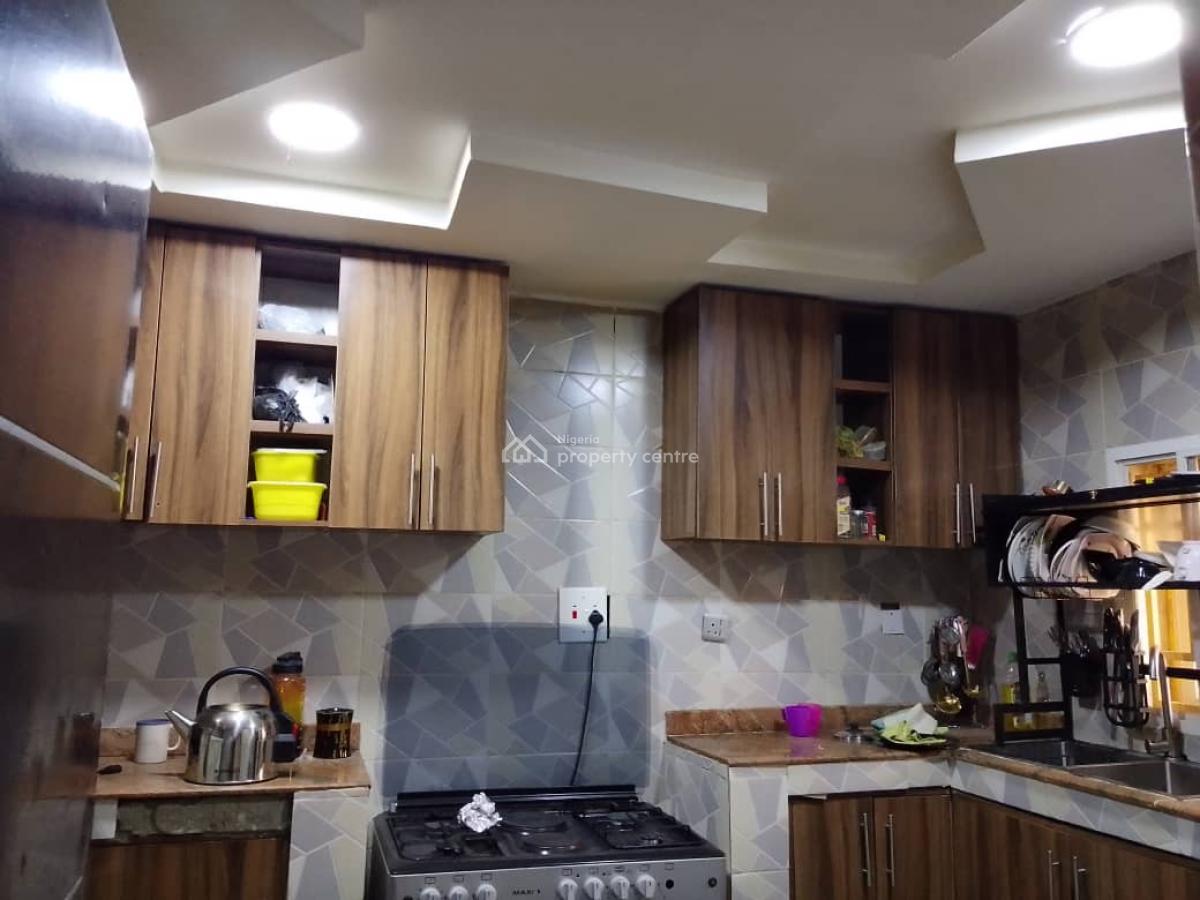 Decent 2 Bedroom Flat, Fha, Guzape District, Abuja, Flat / Apartment for Rent