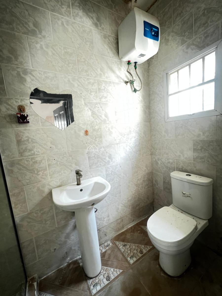 a Very Spacious Room in a Duplex Sharing Just Kitchen, Orchid Road, Lekki, Lagos, Self Contain (single Rooms) for Rent