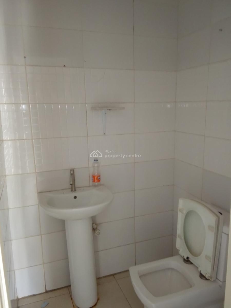 This Is a Lovely 4 Bedroom Terrace Duplex, Osapa, Lekki, Lagos, Terraced Duplex for Rent