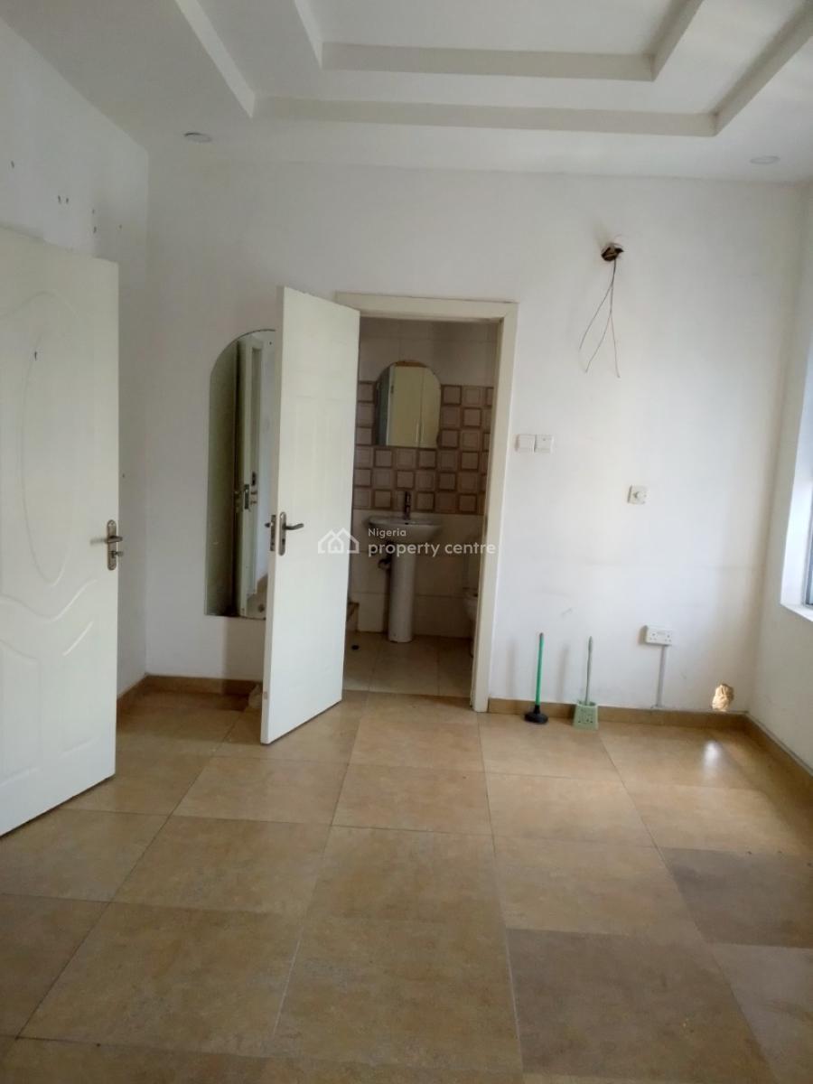 This Is a Lovely 4 Bedroom Terrace Duplex, Osapa, Lekki, Lagos, Terraced Duplex for Rent