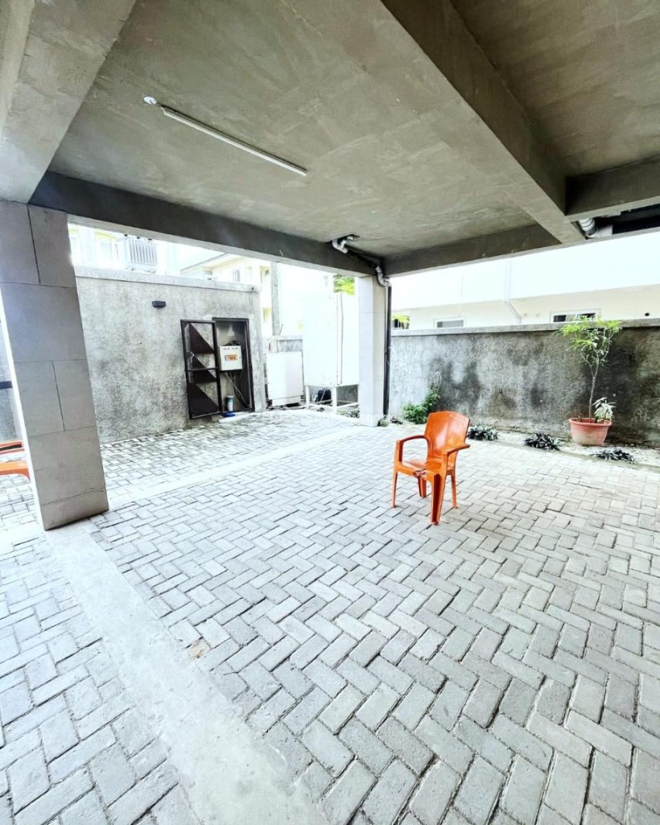 2 Bedroom Apartment, Osapa, Lekki, Lagos, Flat / Apartment for Sale